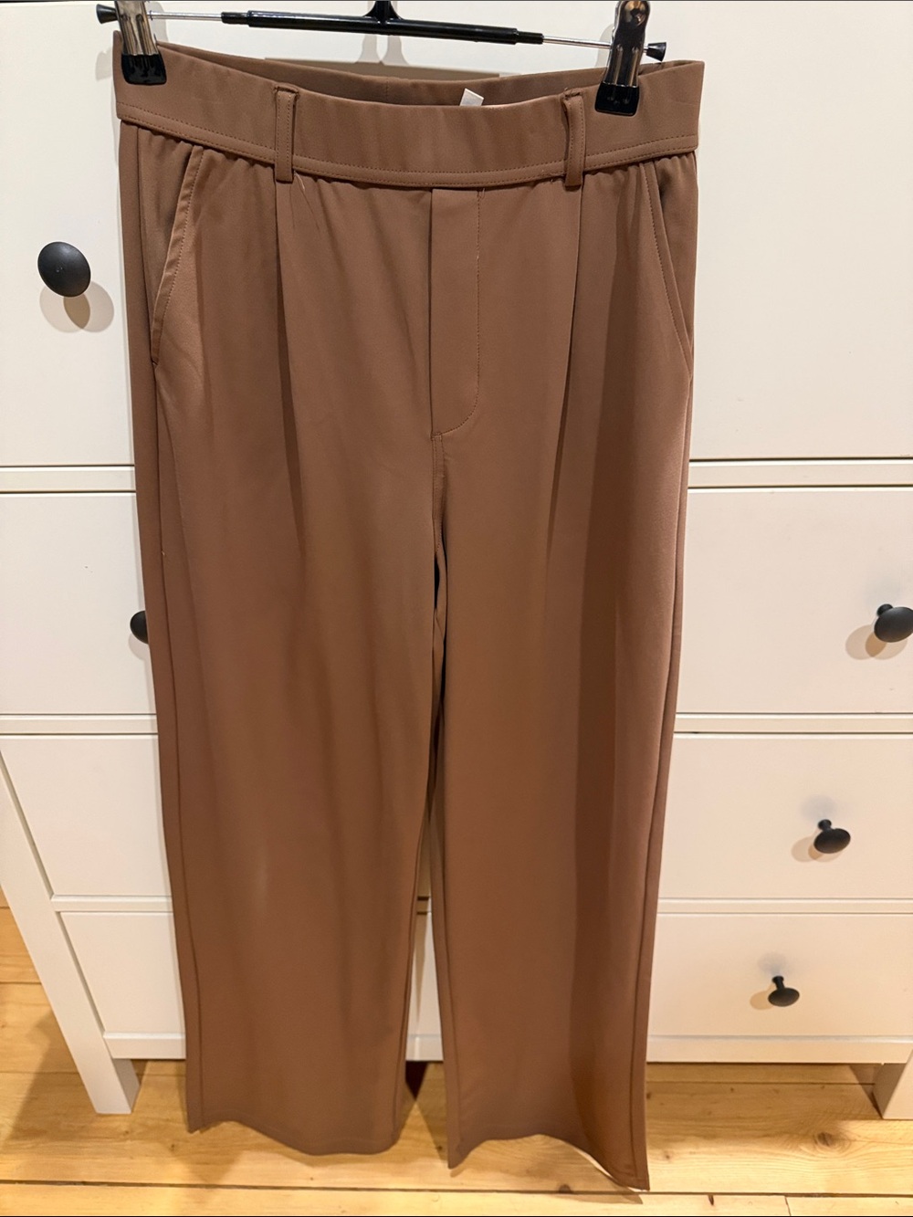 Halara Flex High Waisted Plicated Side Pocket Straight Leg Pants